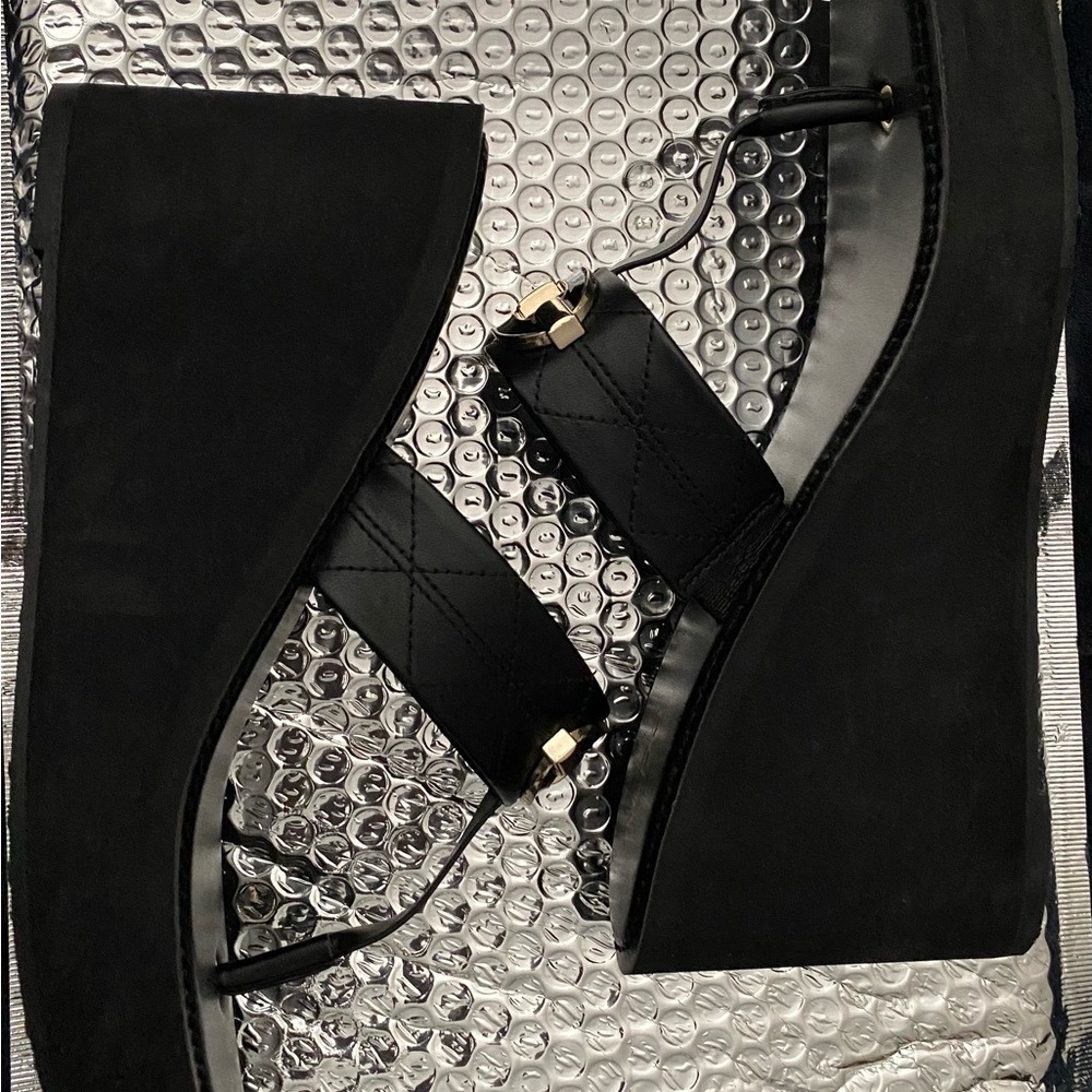 Aldo wedge thong sandals size 11 - Picture 9 of 11